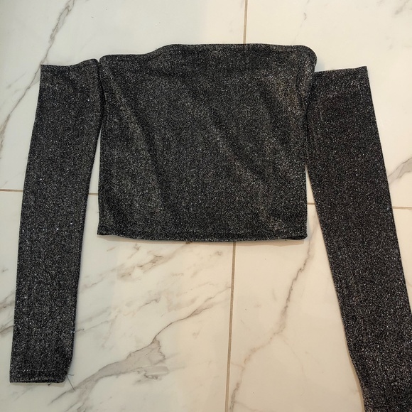 🔥Sparkly Crop Top with Sleeves - Picture 1 of 4